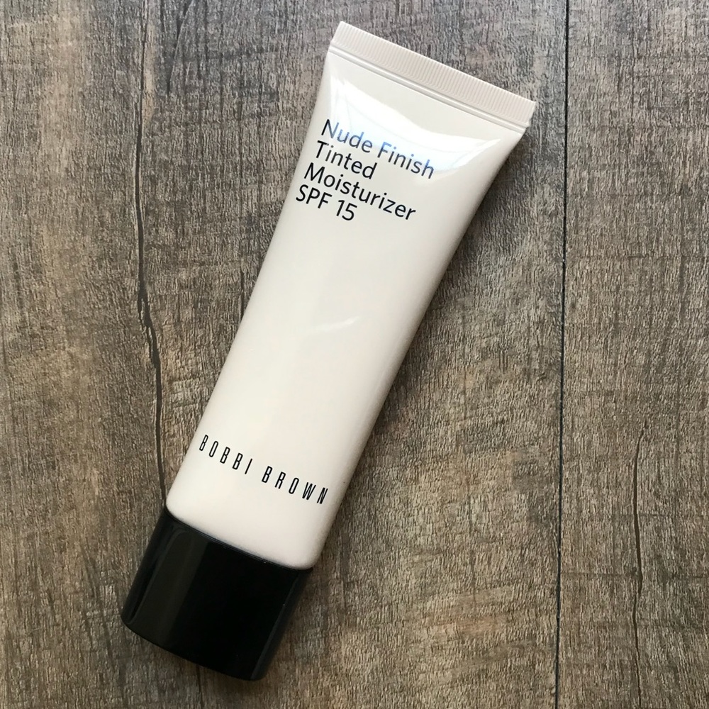 Bobbi Brown Tinted Moisturizer light to medium